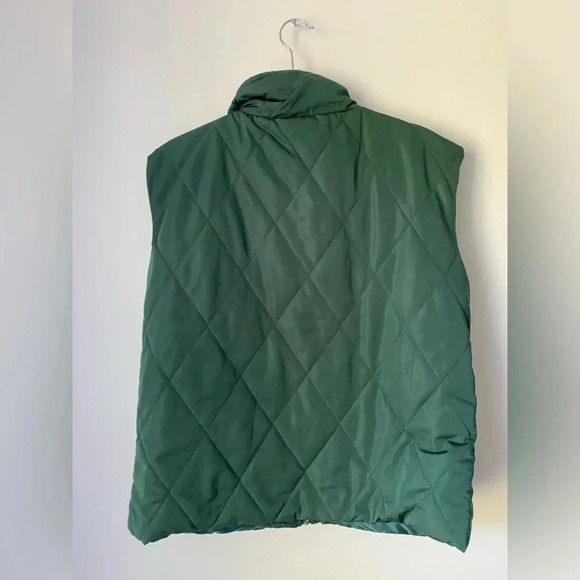REVOLVE Trish Puffer Vest Women’s Medium Green - Picture 3 of 10